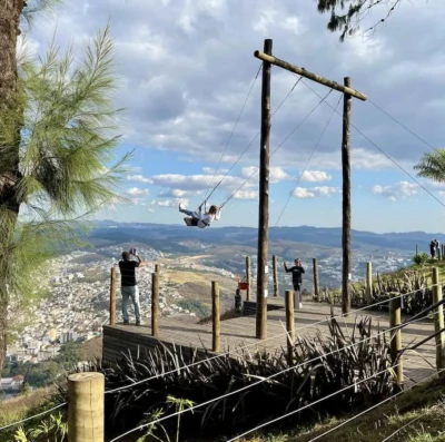 Poços de Caldas no Sul de Minas atrai visitantes por águas termais e clima agradável
