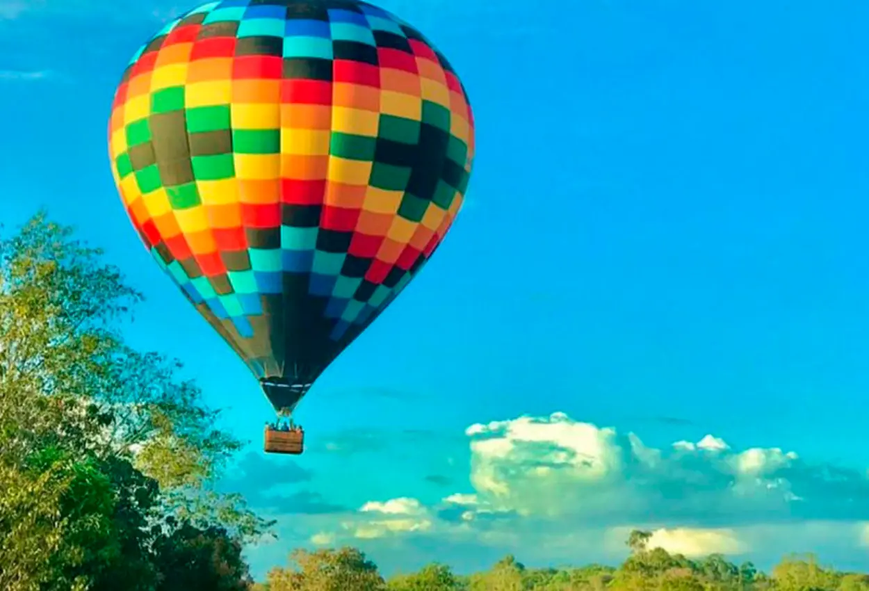 Voo de balão em Pirenópolis conquista prêmio internacional pela 5ª vez; saiba tudo sobre o passeio