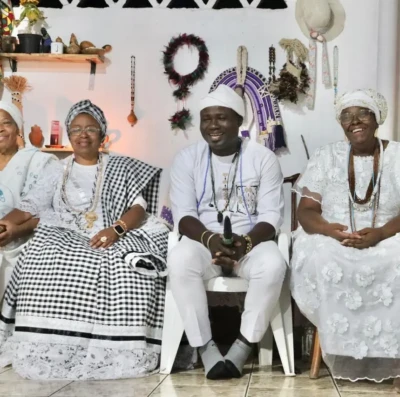 Conexão Brasil-Nigéria Ponto de Cultura Malunga recebe Ọba Ẹ̀dú Babátúndé em palestra sobre tradições Yorubá e cultura africana