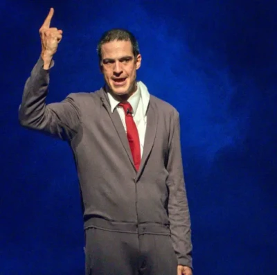 Mateus Solano apresenta “O Figurante” em Goiânia e Anápolis