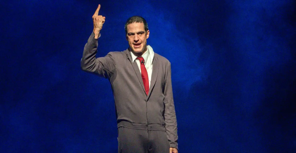 Mateus Solano apresenta “O Figurante” em Goiânia e Anápolis