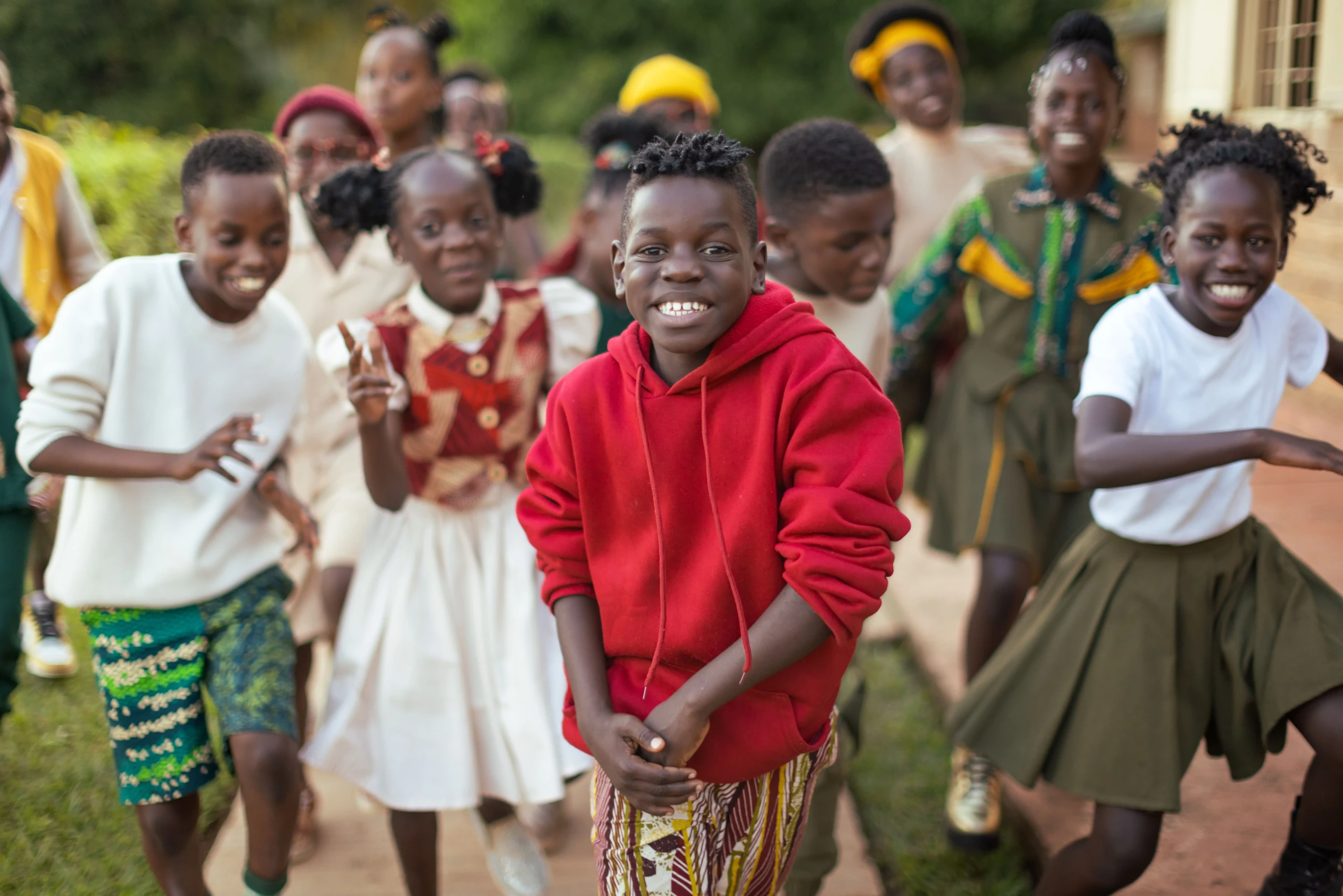 Coral de Crianças Watoto, da África, fará apresentações gratuitas em Goiânia