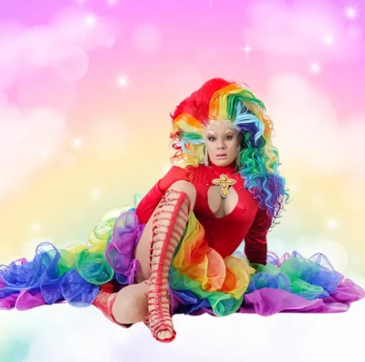 Drag Show Pride reúne elenco renomado em noite única em Goiânia