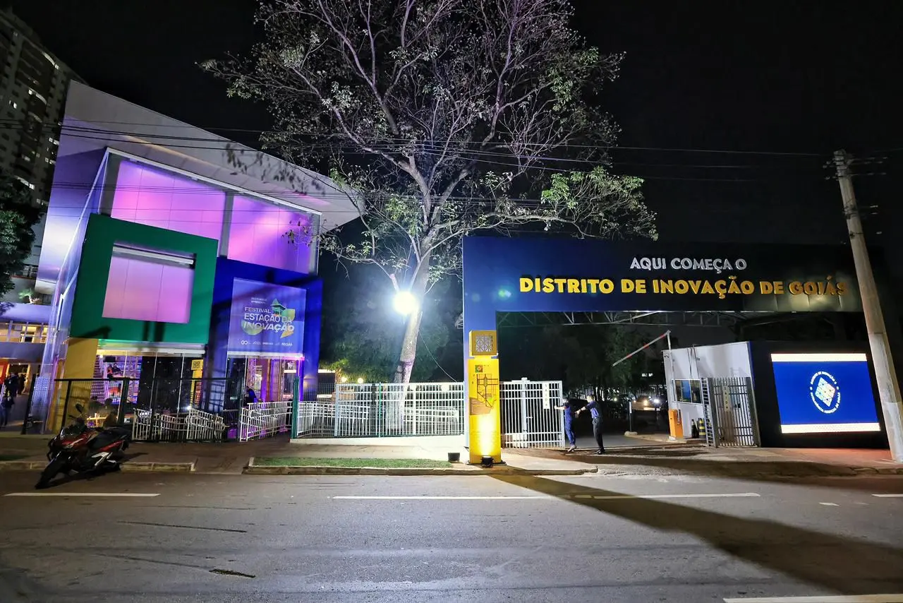 Goiás lança Distrito de Inteligência Artificial com investimento de mais de R$ 300 milhões