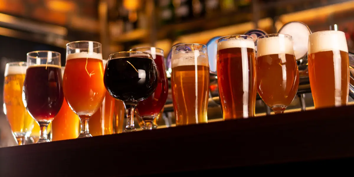 Goiás tem 38 cervejarias e mercado artesanal pode crescer com novas tendências do setor