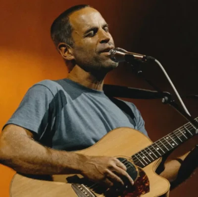 Jack Johnson anuncia retorno ao Brasil em 2027 com shows em três cidades; confira datas