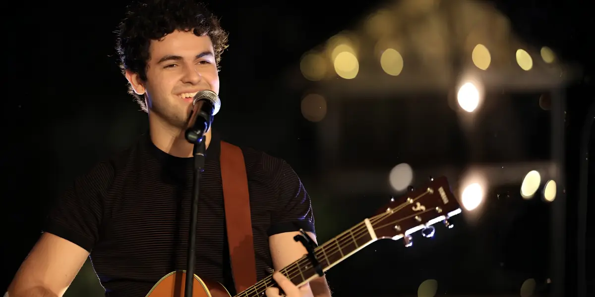 VIICC: cantor goiano celebra música em novela da TV Globo e amplia sua projeção nacional