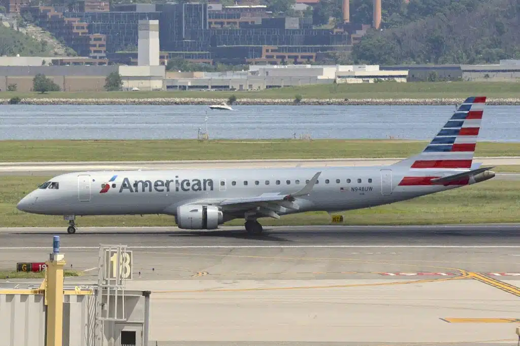 Aviação: American Airlines realiza primeiro voo comercial nos EUA com combustível eSAF