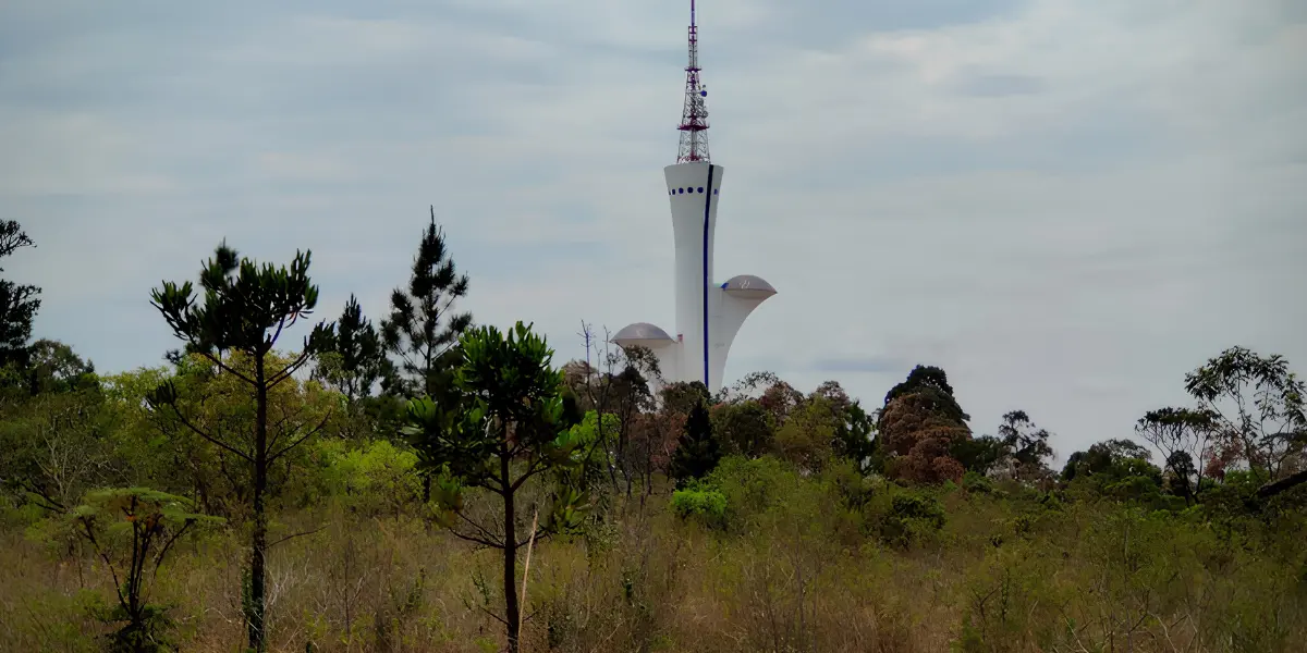 Caminhos do Planalto Central ligam Brasília a Goiás em rota de 400 km pelo Cerrado