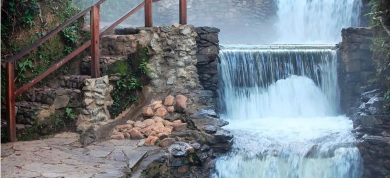 Park Santa Branca cachoeiras, trilhas e lazer em meio à natureza perto de Goiânia