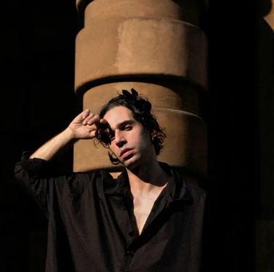 Thiago Pethit encerra programação de agosto do Sesc Centro com show em Goiânia