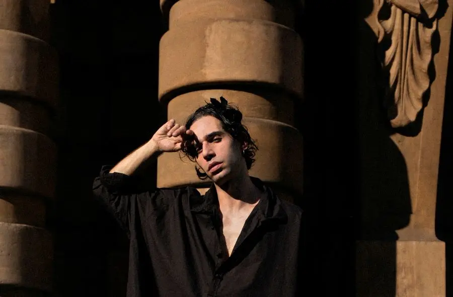 Thiago Pethit encerra programação de agosto do Sesc Centro com show em Goiânia