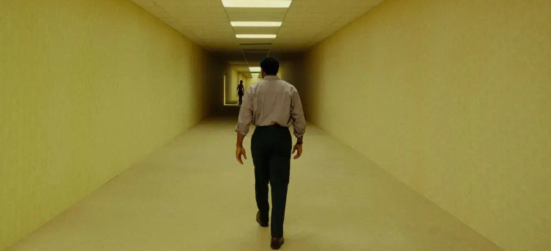 Após ultrapassar US$ 300 milhões nos cinemas “Backrooms” chega ao streaming