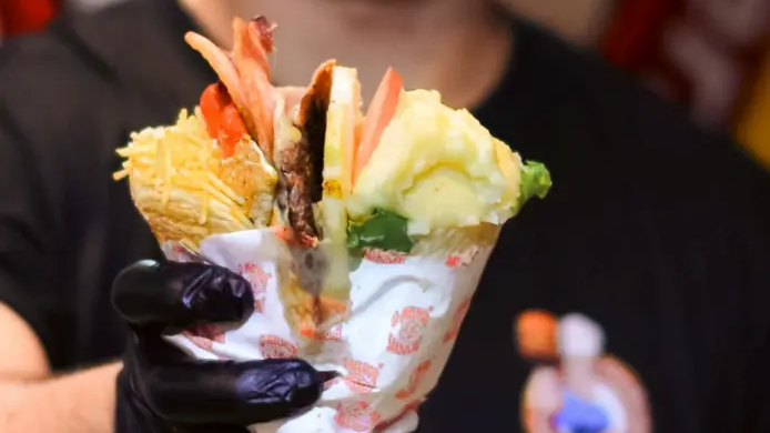 Circuito X reúne mais de 30 pit-dogs em Goiânia