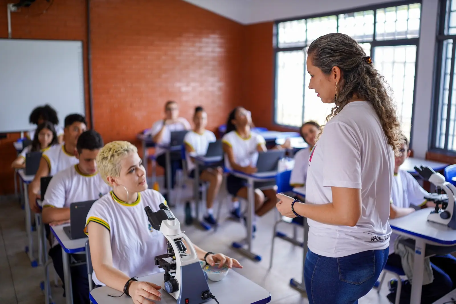 Estudantes de Goiás ficam entre os 10 melhores do país em Ciências, Leitura e Matemática