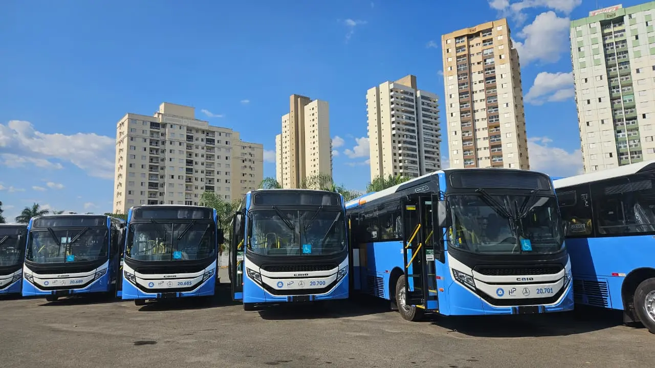 Goiânia recebe 19 novos ônibus para linhas da Região Metropolitana