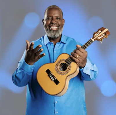 Péricles, maestro João Carlos e Filarmônica de Goiás serão atrações do Flamboyant In Concert
