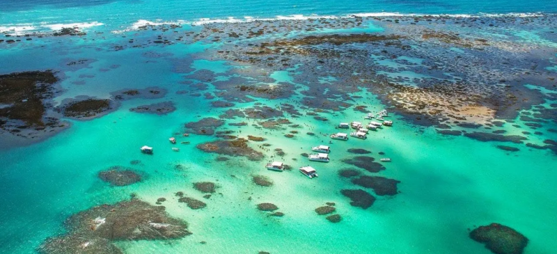 7 destinos no Brasil com águas tão cristalinas que parecem estar no Caribe