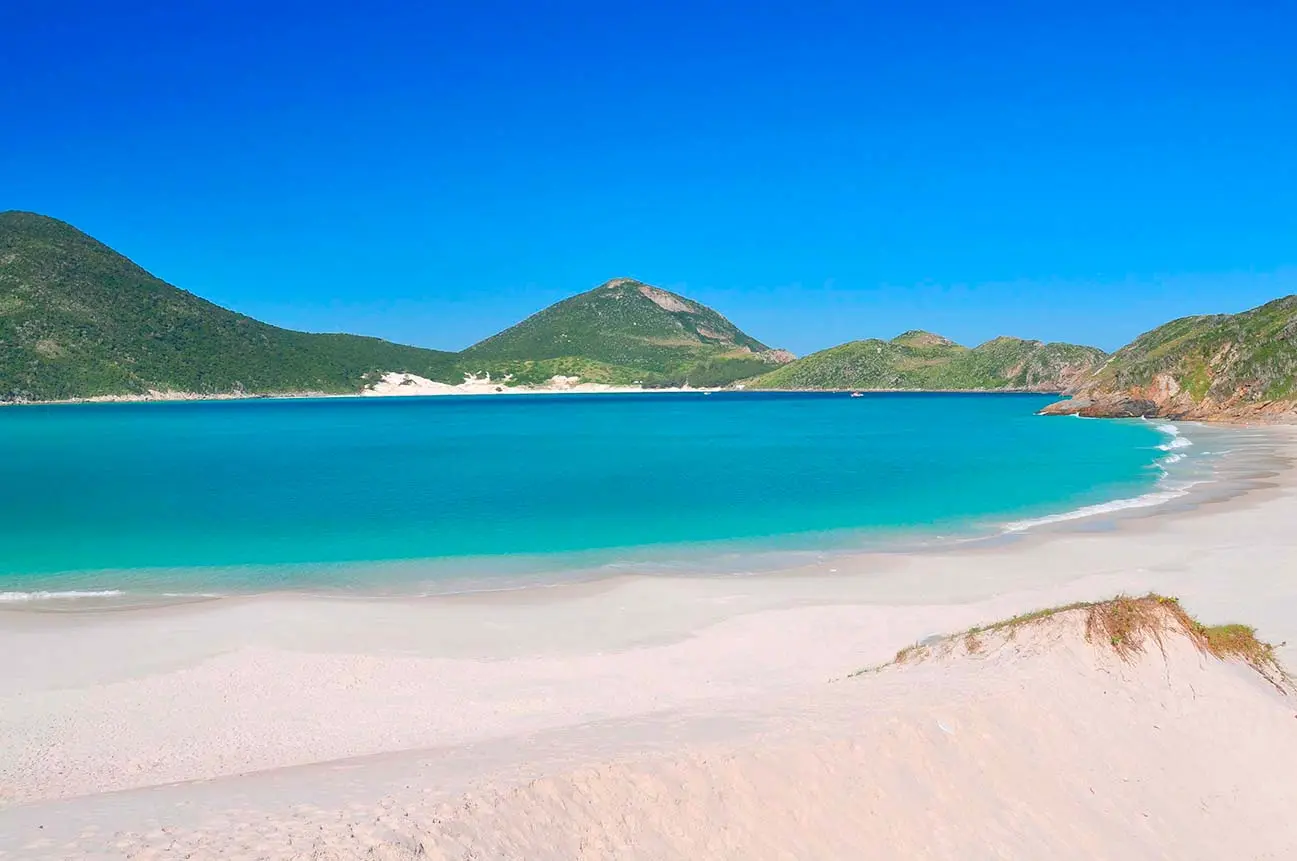 Arraial do Cabo - 7 destinos no Brasil com águas tão cristalinas que parecem estar no Caribe