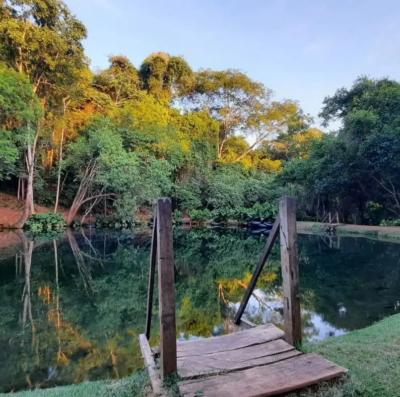 Lago Azul em Vila Propício (1)