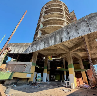 Prédio redondo abandonado há mais de 30 anos no Centro de Goiânia terá unidades para alugel pelo Airbnb