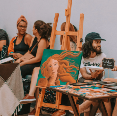 Silk Day 2026 reúne arte impressa, skate e tatuagem no Centro de Goiânia